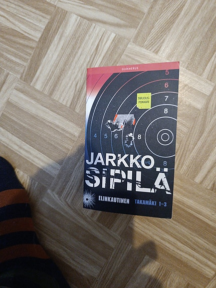 Jarkko Sipilä Elinkautinen Takaikkuna 1–3 pokkarikirja