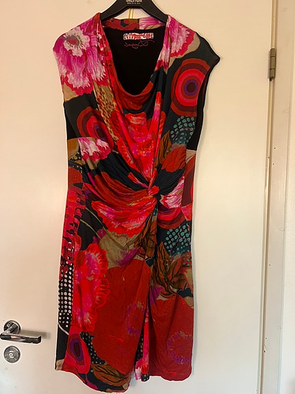 Desigual: mekko