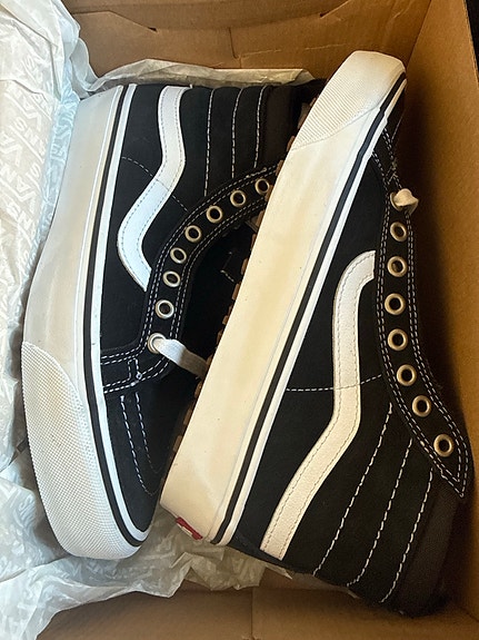 VANS Sk8-Hi Insulated kengät koossa 39