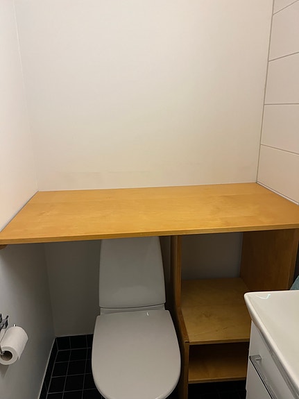 Hoitopöytä / hoitotaso wc pöntön päälle