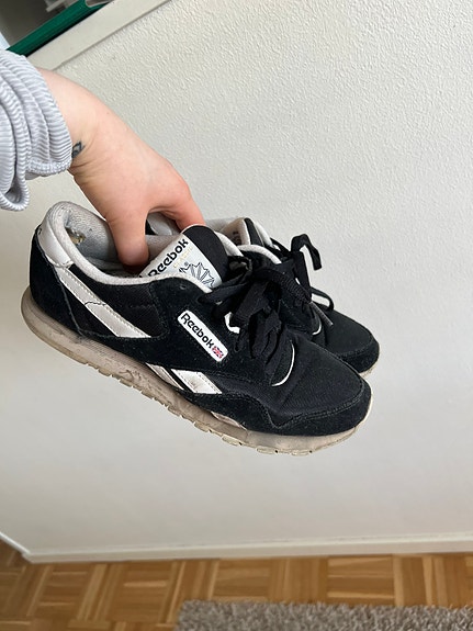 Reebok tennarit