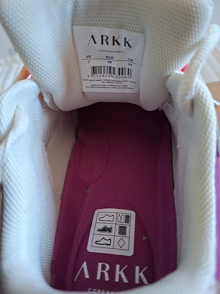 Product image 3 of 9