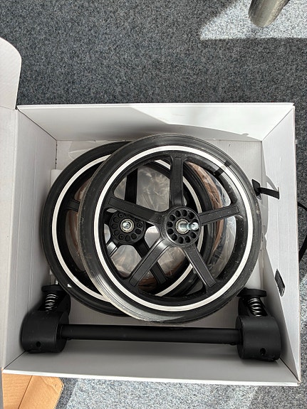 Product image 9 of 10