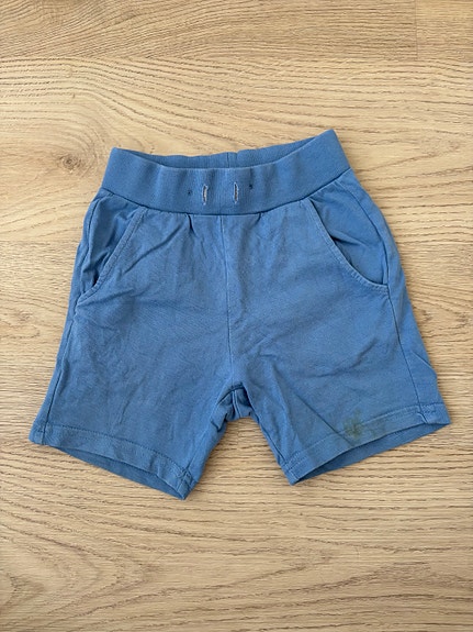 Lindex siniset shortsit 92