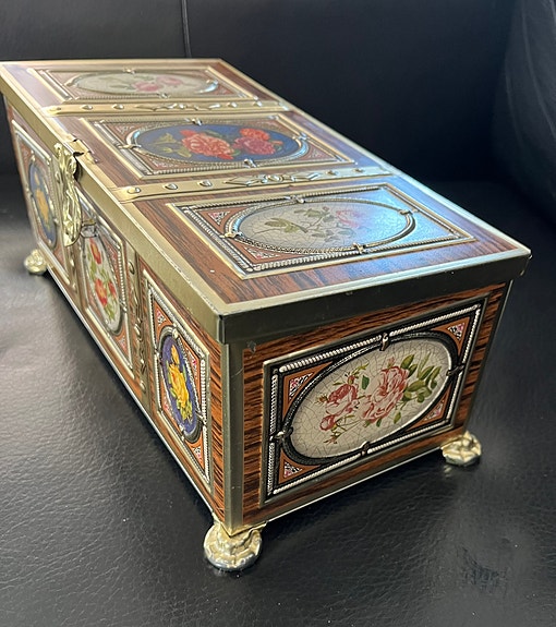 Product image 8 of 10