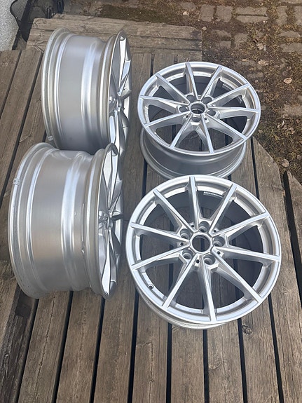Uuden veroiset BMW Styling 851 7,5J x 17" ET 30 mm, 5x112 jako,66,5 keskireikä