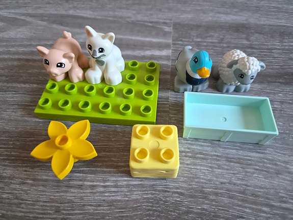 Lego Duplo maatila Farm Animal Care