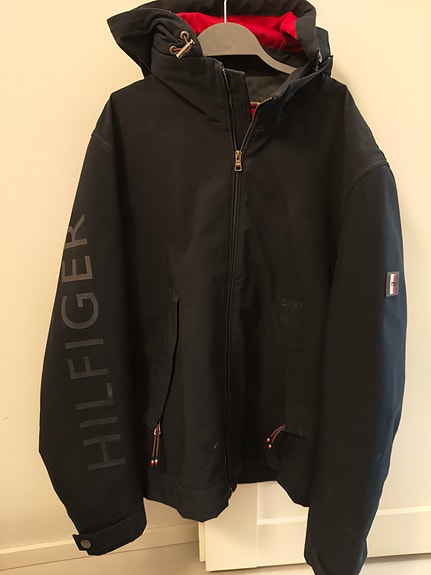 Tommy Hilfiger takki