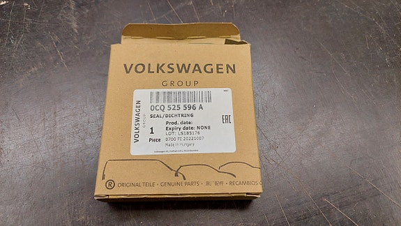 Volkswagen OCQ525596A tiivisterengas