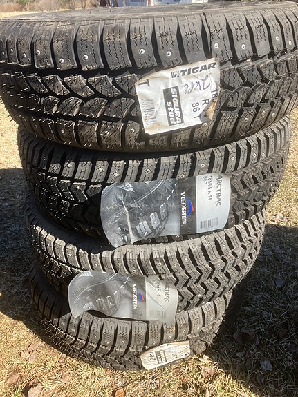 Tigar/Vredestein 185/65R14 Nastarenkaat Uudet