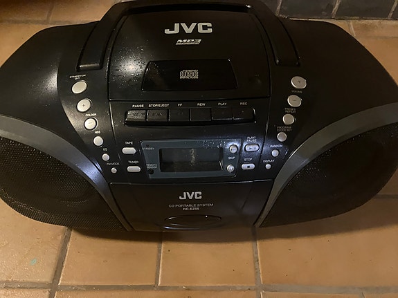 Cd/kasetti/radio