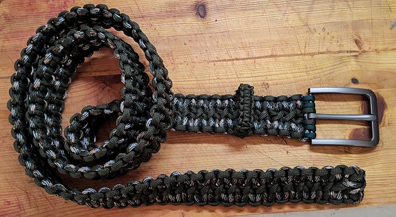 Paracord wire belt