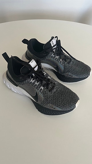 Nike REACT INFINITY RUN FK 3, juoksukengät, musta 42.5