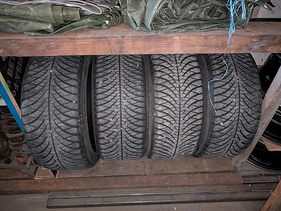 Yokohama kesärenkaat 245/45 r18