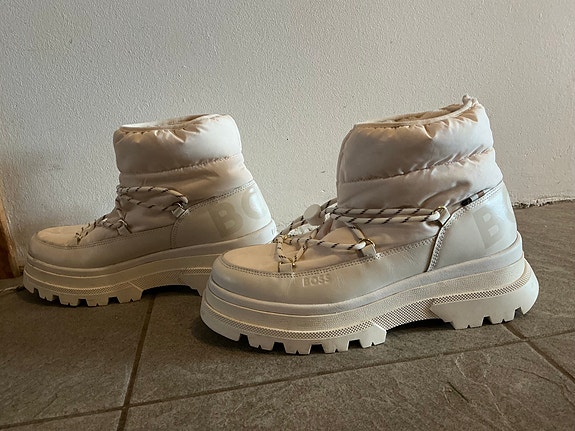 Boss talvikengät koko 40