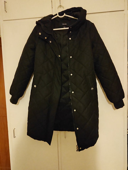 Vero Moda talvitakki, M-koko, musta