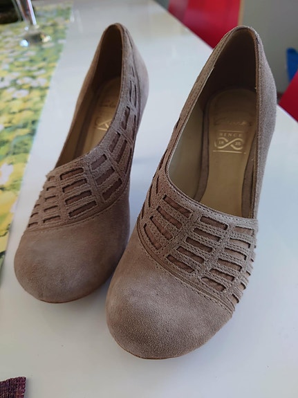Mokkanahkaiset Clarks-avokkaat