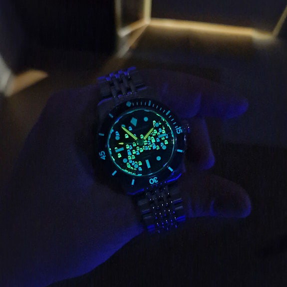 Product image 8 of 9