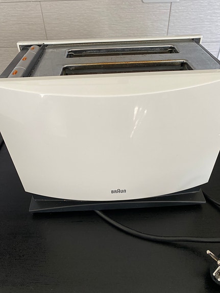 Myydään Braun leivänpaahdin