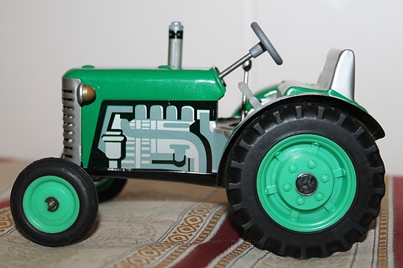 ZETOR Super 25 / 35 pelti lelu traktori peltiauto peltinen auto 15/10cm retro