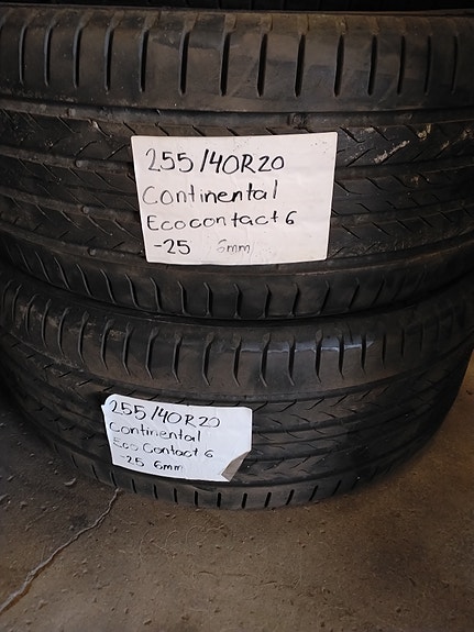 255/40r20 101t Continental kesärengas pari