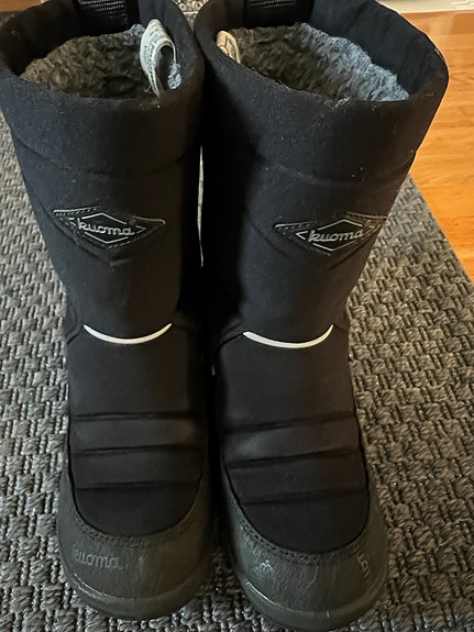 Kuoma talvikengät koko 35 musta unisex