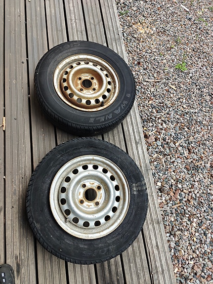 Peräkärryn vanteet 13" 4*100 Varattu