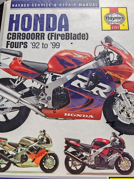 Honda CBR900RR FireBlade moottoripyöräesite 1992–1999