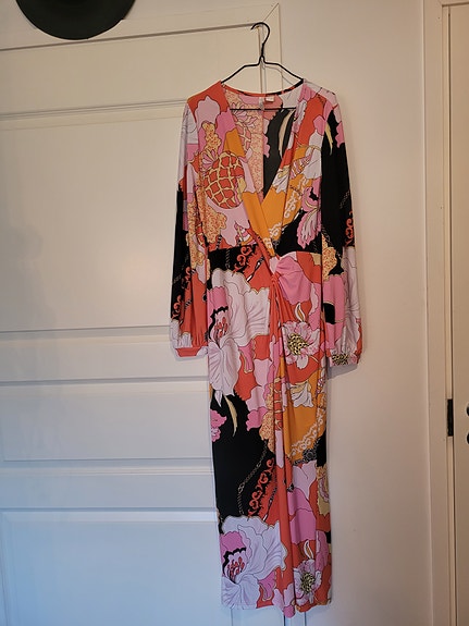 Pitkä mekko Bodyflirt 36/38