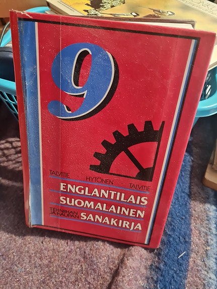 Englanti-suomi tekniikan ja kaupan sanakirja Jyrki K. Talvitie