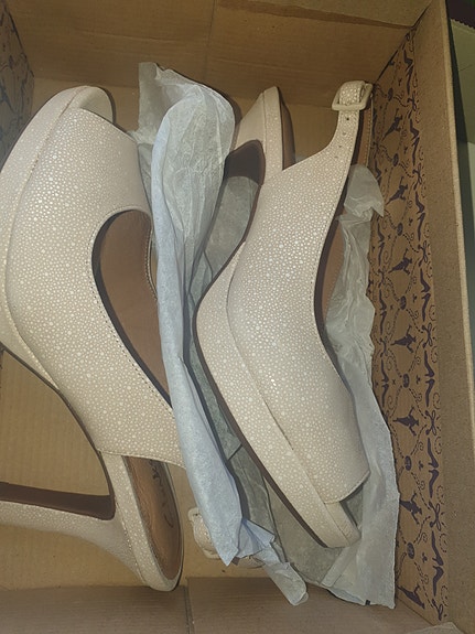 Clarks naisten korko nahka avokas