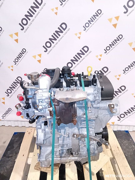 Skoda Käytetty vaihtomoottori Octavia 2022 Petrol moottori DHFA