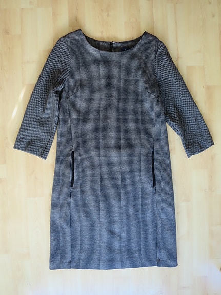 Mekko/tunika Gant koko 36 harmaa/musta kukonaskelkuosi