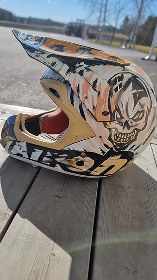 Product image 2 of 7