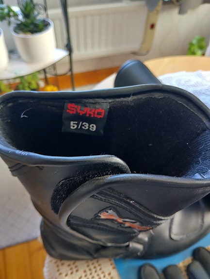 Product image 8 of 9