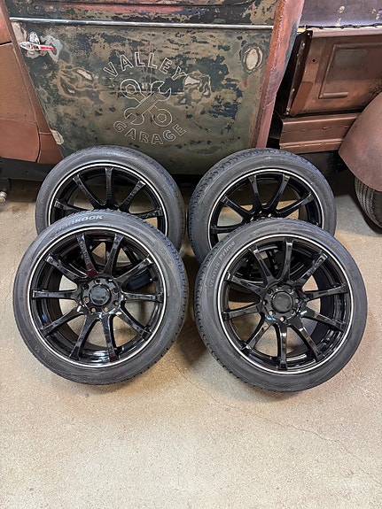 Product image 1 of 6
