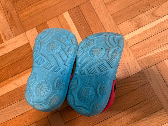 Product image 8 of 9