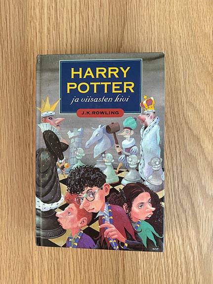 J. K. Rowling Harry Potter ja viisasten kivi kirja