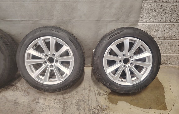 BMW vanteet/kesärenkaat 225/55-17