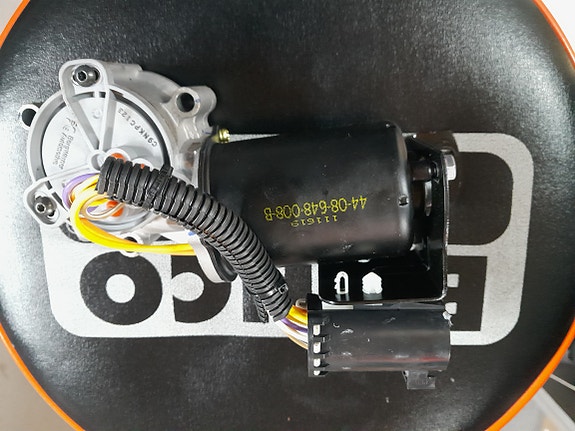SsangYong Rexton Vaihdelaatikon 4WD  ohjainmoottori 4408648008B /473034B000
