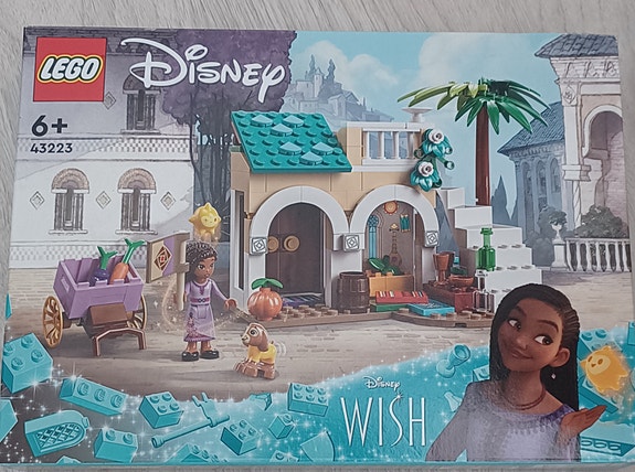 LEGO Disney Princess 43223 - Asha Rosas-kaupungissa