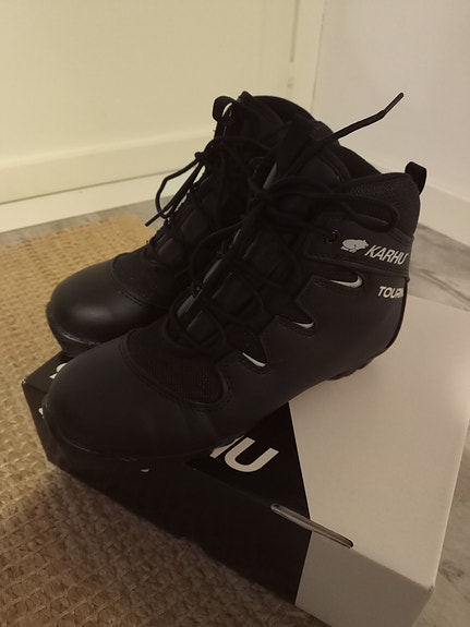 Karhu perinteisen monot 39 (38)