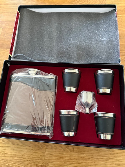 Product image 1 of 3