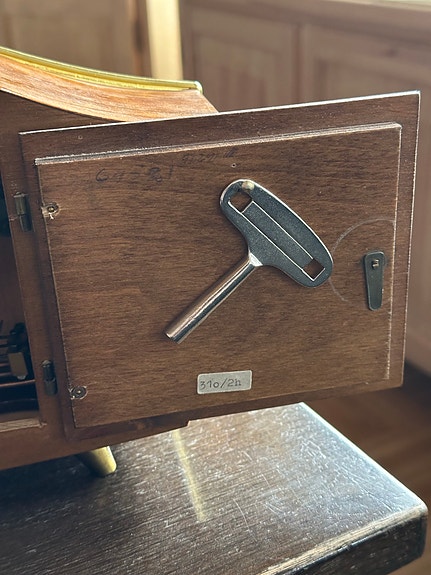 Product image 6 of 6