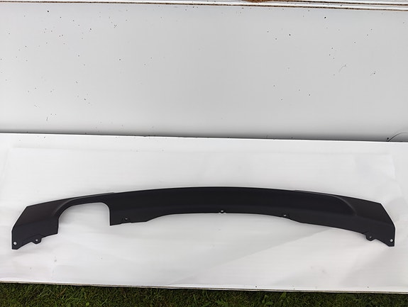 Bmw f30 takadiffuusori