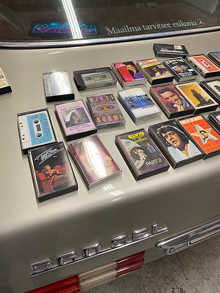 Product image 8 of 9