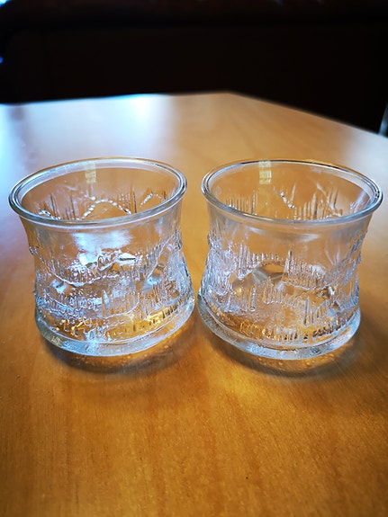 Riihimäen lasin Revontuli lasit