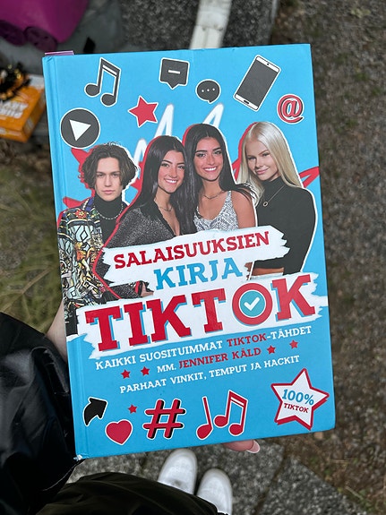 Salaisuuksien kirja TikTok kirja