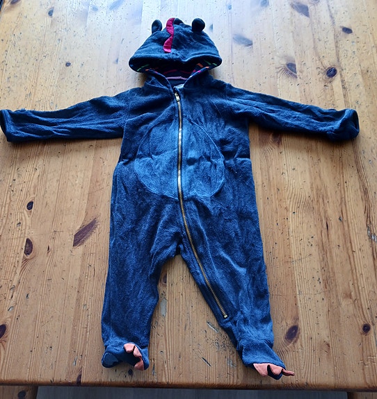 Polarn o. Pyret lohikäärme jumpsuit koko 68cm