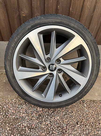 Seat alumiinivanteet 18”